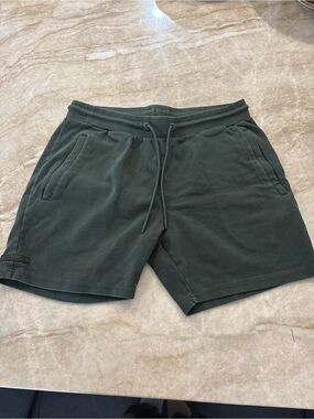 Men's Alphalete shorts
